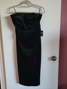 Express Black Strapless Velvet Midi Dress